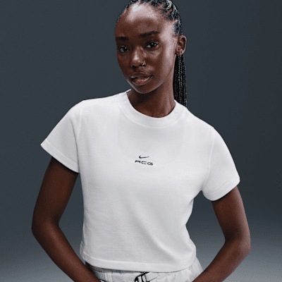 Nike ACG Women's Dri-FIT Short-Sleeve T-Shirt. Nike.com